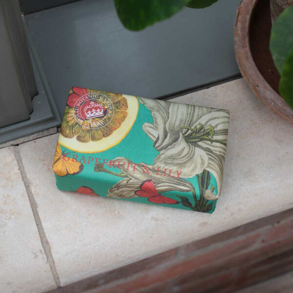 Kew Gardens, 240g Soap Bar, Grapefruit & Lily